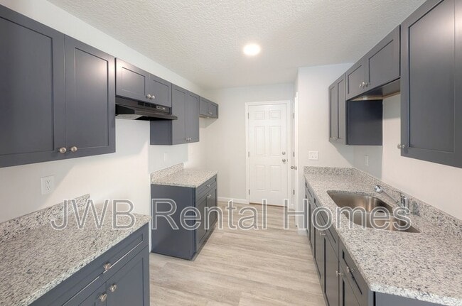 Building Photo - 8455 Buttercup St