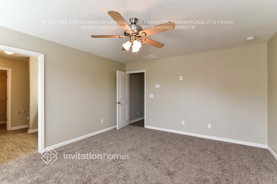 Building Photo - 3530 Mica Cir SE