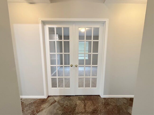 Building Photo - 21514 Juniper Meadows Dr