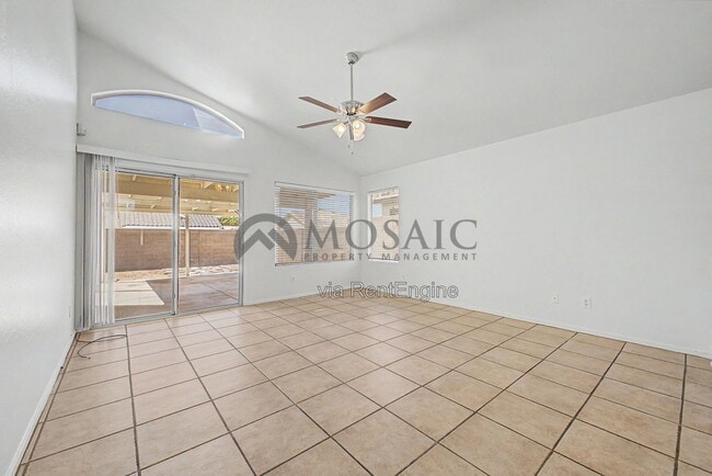 Building Photo - 8359 W Bluefield Ave