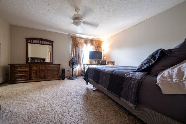 Building Photo - 15715 Fremont Way