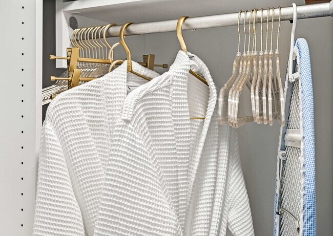 Building Photo - 300 Harrison Ave