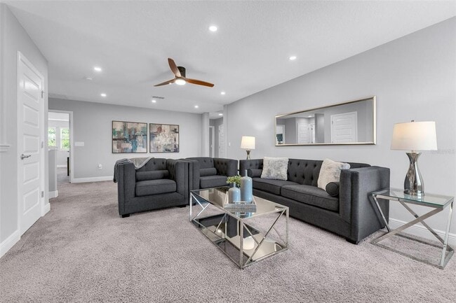 Building Photo - 8807 Eden Cove Dr