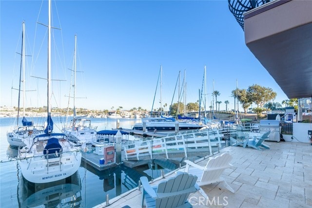 Building Photo - 3322 Via Lido