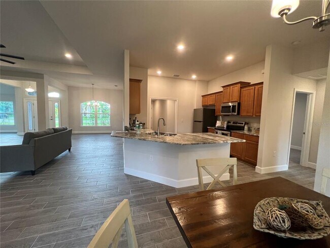 Building Photo - 27430 Deep Creek Blvd