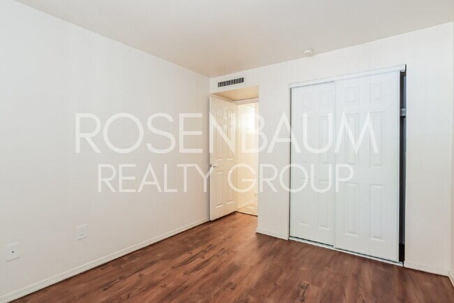 Building Photo - Charming 1-bedroom, 1-bath downstairs apar...