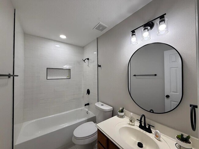 Building Photo - 21771 Mossy Field Ln