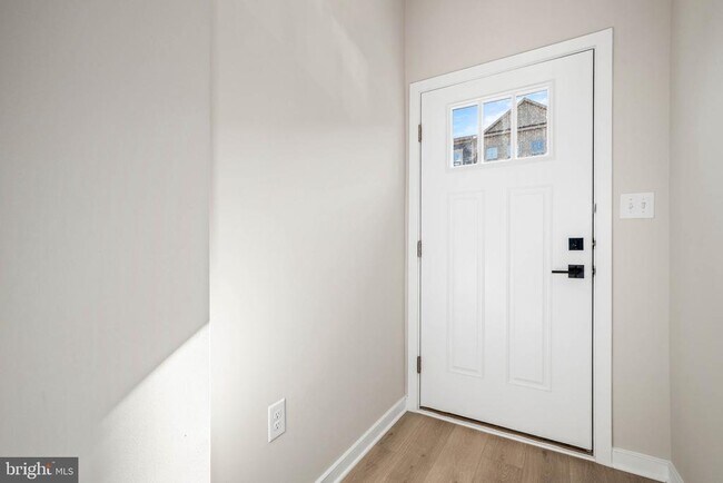 Building Photo - 6232 Folly Ln