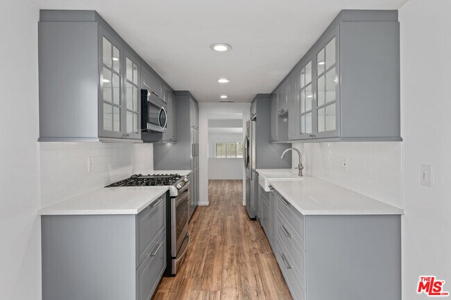 Building Photo - 17114 Palisades Cir