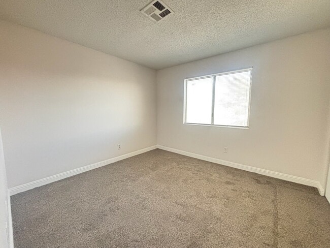 Building Photo - ½ OFF First Month's Rent! Updated 2 Bed | 1 Bath Apartment with In-Unit Washer & Dryer