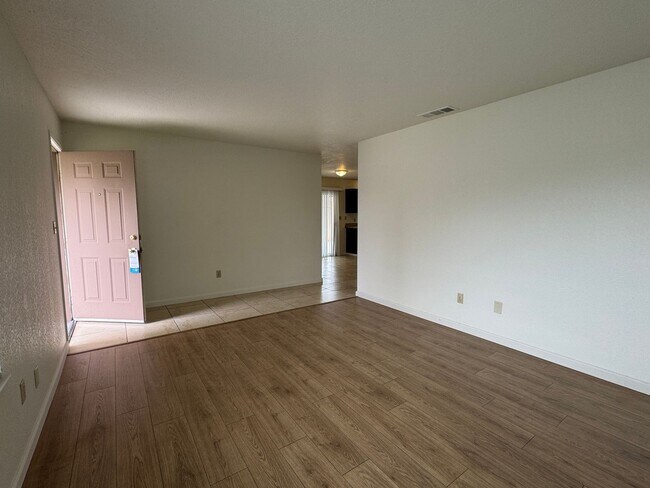 Building Photo - Four Bedroom, Two Bathroom Home For Rent