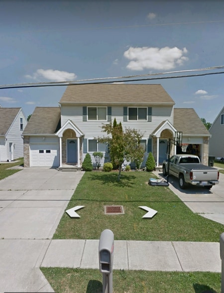 Primary Photo - 56 Sunset Rd N