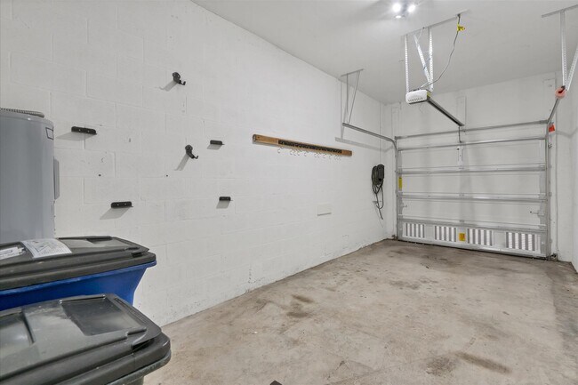 Building Photo - 18206 Creekside Preserve Loop