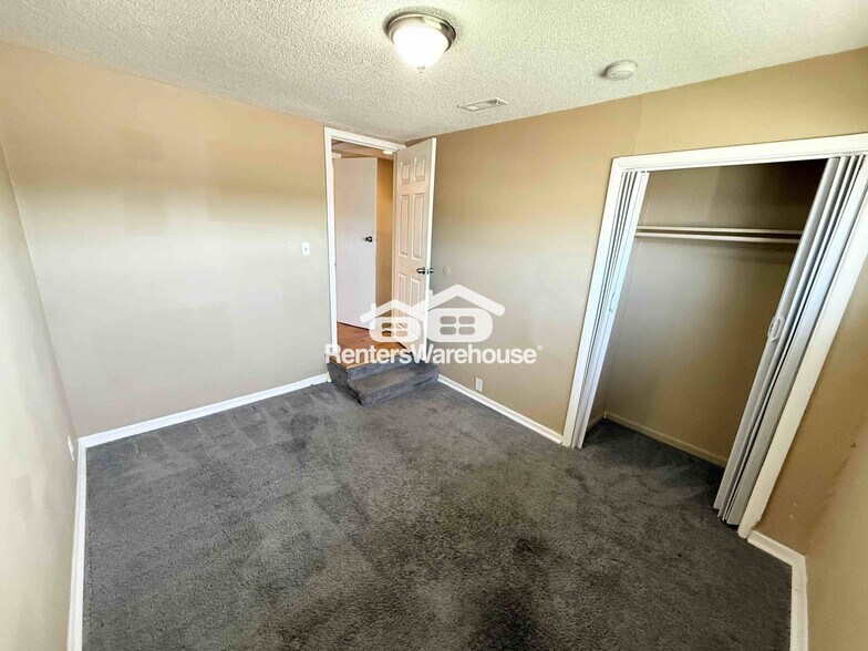 Building Photo - 6802 Longview Rd