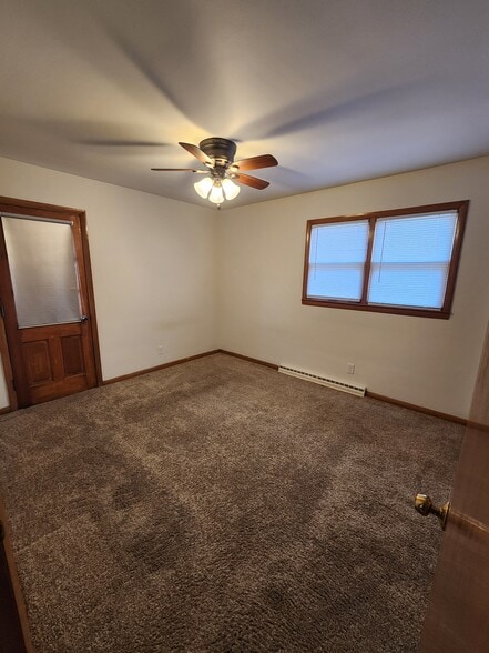 Building Photo - 2272 W Bolivar Ave