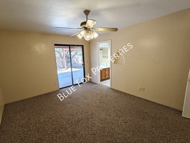 Building Photo - 9097 N Jessy Ln