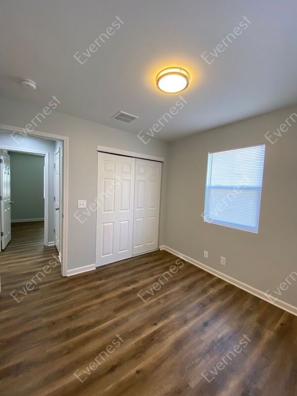 Building Photo - 838 Lock Ave