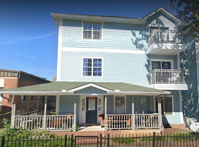 Primary Photo - Renaissance II Condominiums: Available Fal...