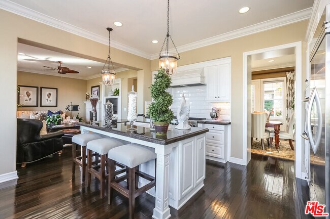 Building Photo - 7391 W Coastal View Dr