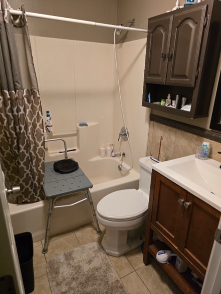 Building Photo - 1923 Shelby St