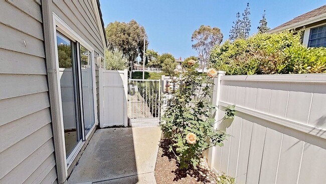 Building Photo - Charming 3Bd 2Ba House in Laguna Niguel