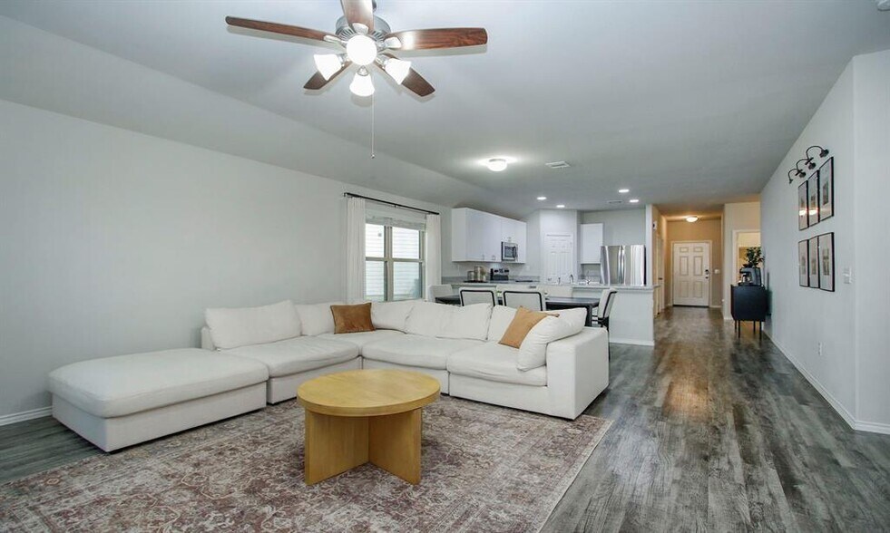 Building Photo - 18718 Callalily Bloom Ct