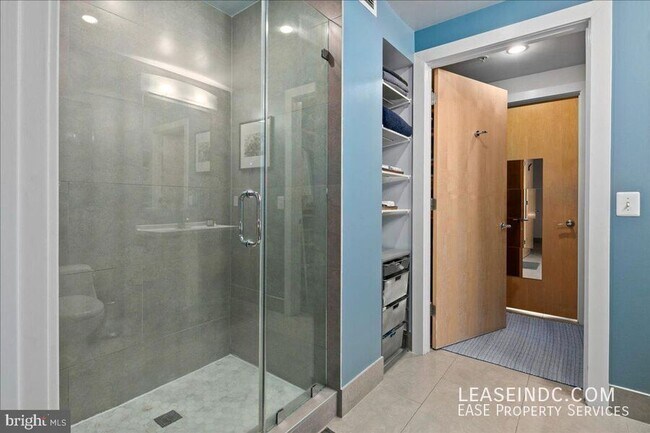 Building Photo - 1133 14th St NW