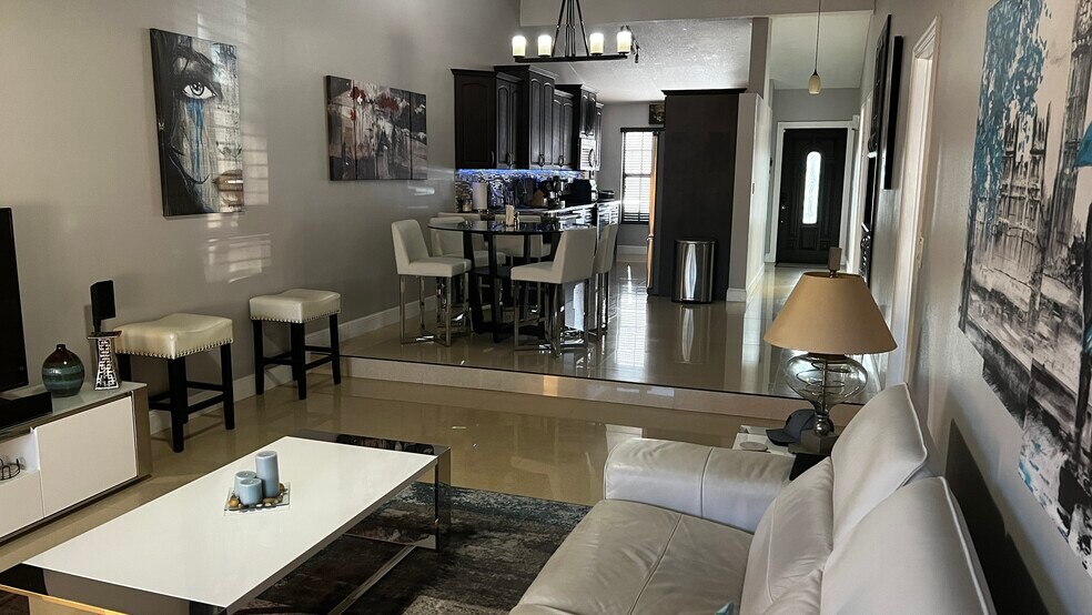 Dining Room - 2310 Elm Ct