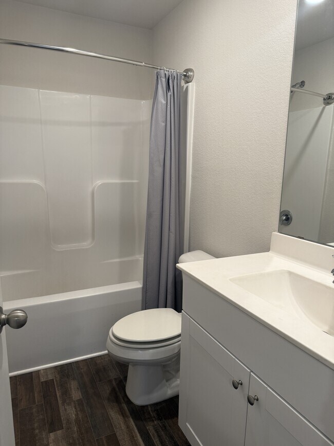 Building Photo - 231 Chandler Ct