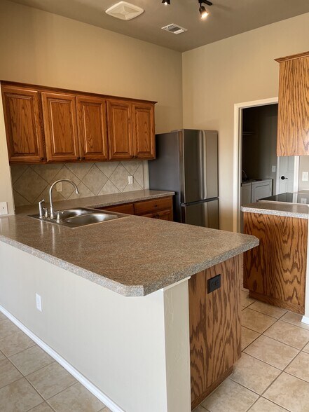 Building Photo - 2604 NW 185th St