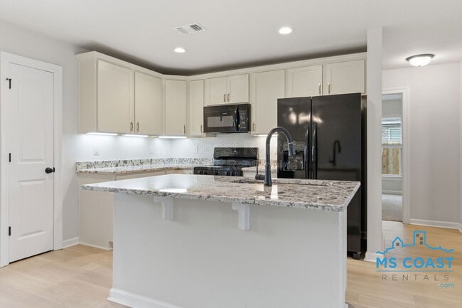 Building Photo - 14320 Southern Ave