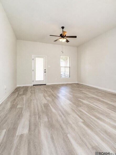 Building Photo - 13783 Fig Dr