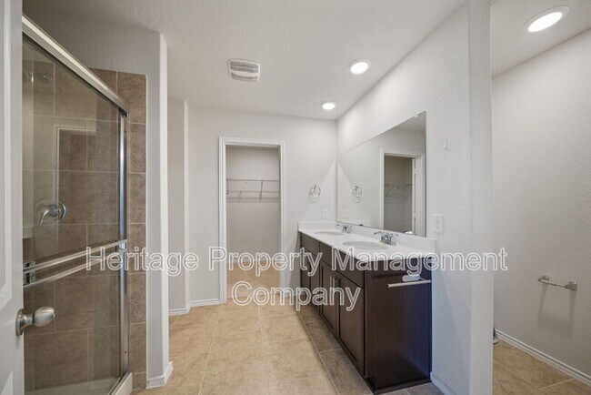 Building Photo - 7327 Tradinghouse Ln