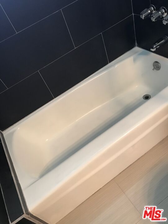 Building Photo - 2018 S Longwood Ave