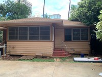 Building Photo - Waikiki Area - 3 bedrooms, 1 bath house - ...