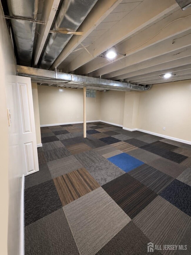 Building Photo - 23 Mayfield Pl
