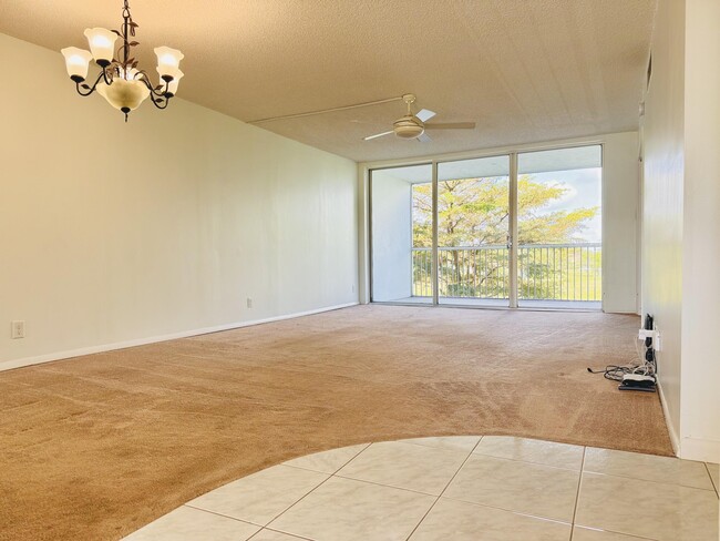 Building Photo - 3080 N Course Dr