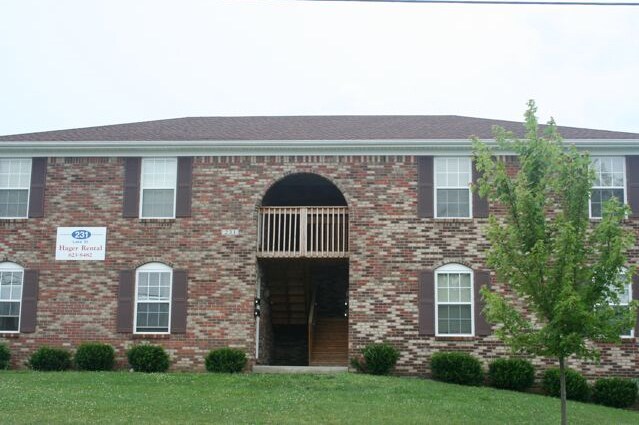 Building Photo - 231 Lake St