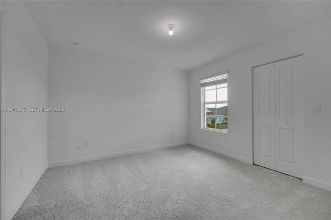 Building Photo - 1687 Hoot Owl Holw