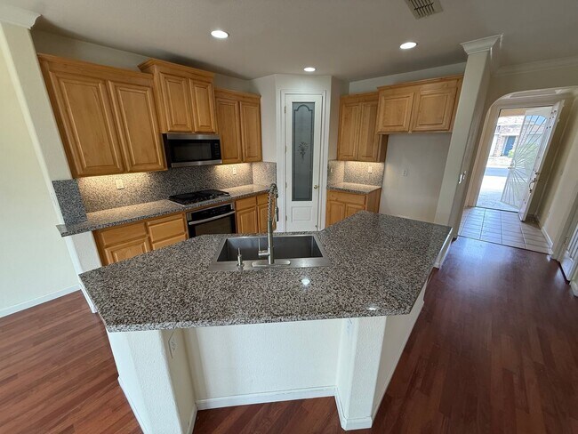 Building Photo - 3 Bed| 2 Bath | 1660 SF | Single Story | Tenant pays $175 monthly for WS&G