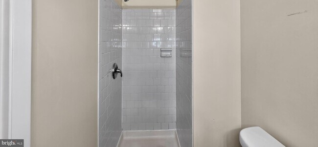 Building Photo - 9814 Rainleaf Ct