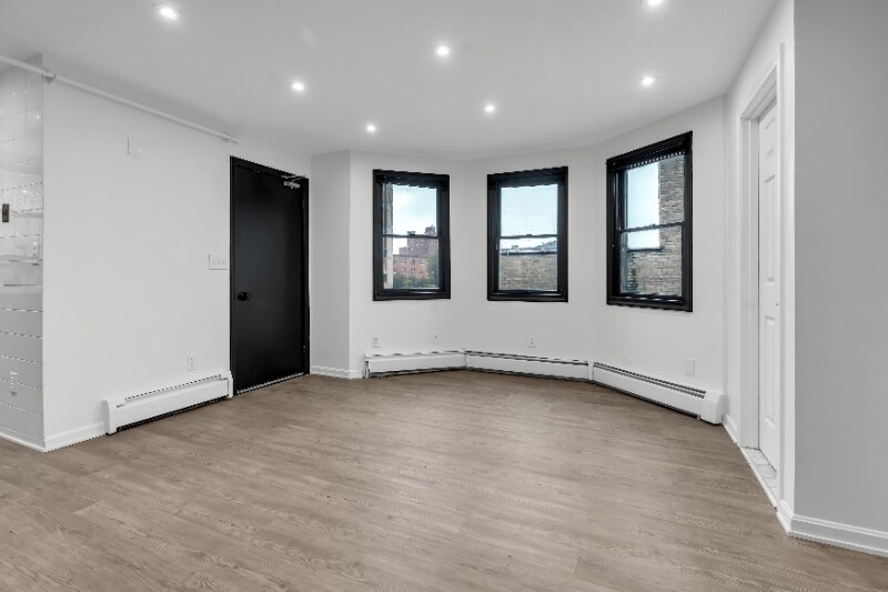 Building Photo - 32 Cargill St