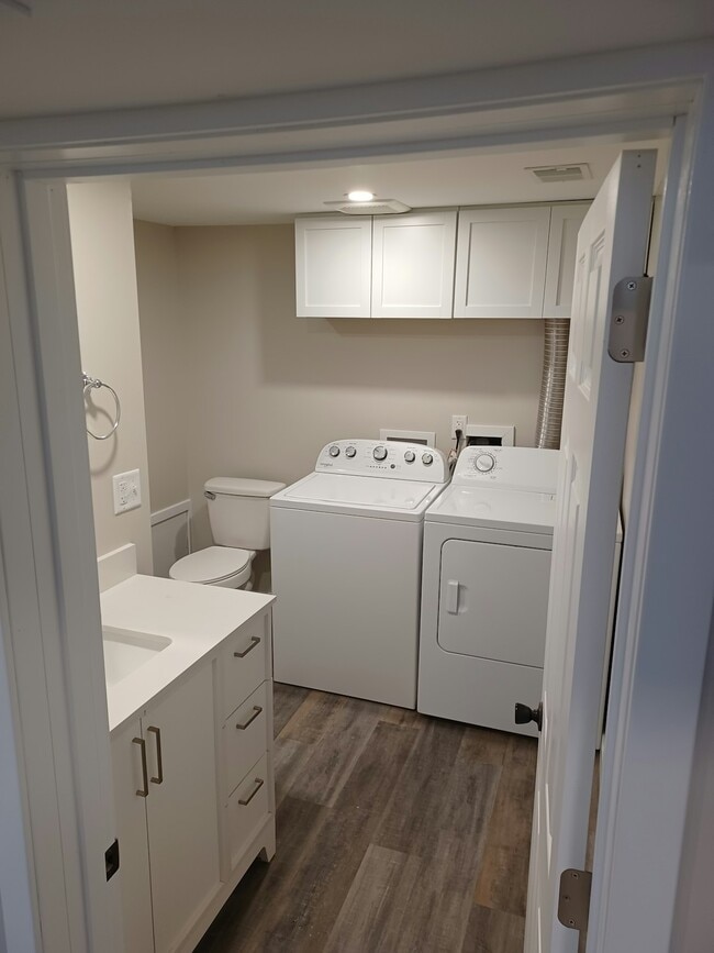 Building Photo - 911 Willow St