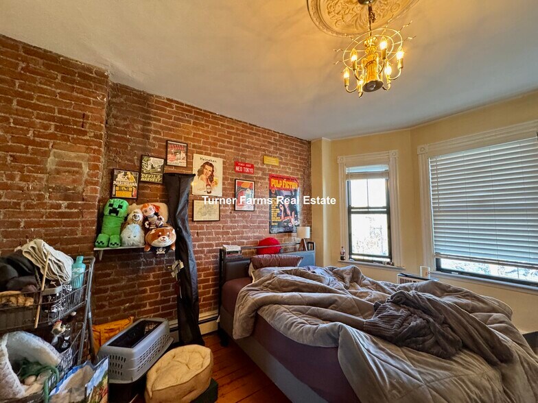 Building Photo - 1512 Tremont St