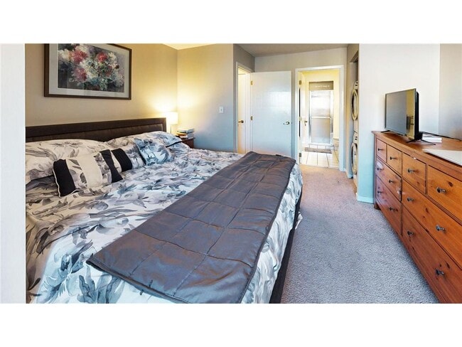 Building Photo - 3131 Excelsior Blvd