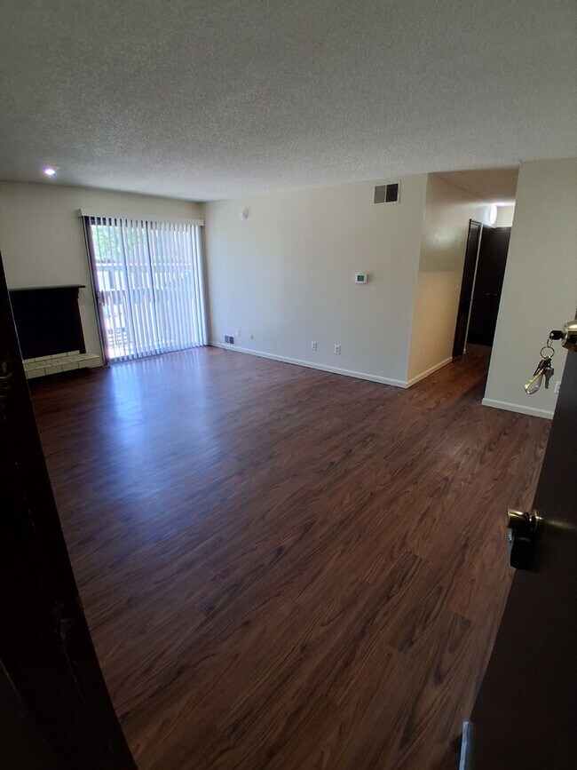 Building Photo - SW 1 bedroom 1 bath apartment for rent