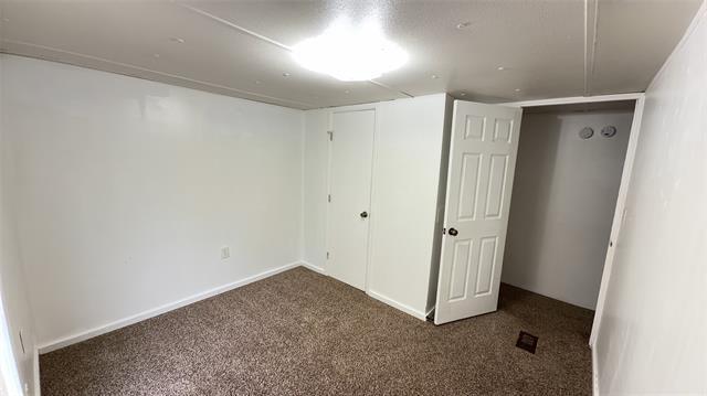 Building Photo - 27 Blue Star Dr