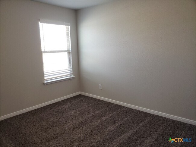 Building Photo - 1909 Euclid Dr