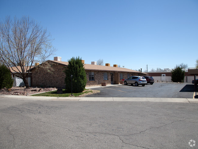 Building Photo - Heather Ridge Apartments