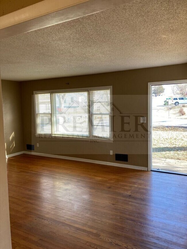 Building Photo - 7716 Crisp Ave